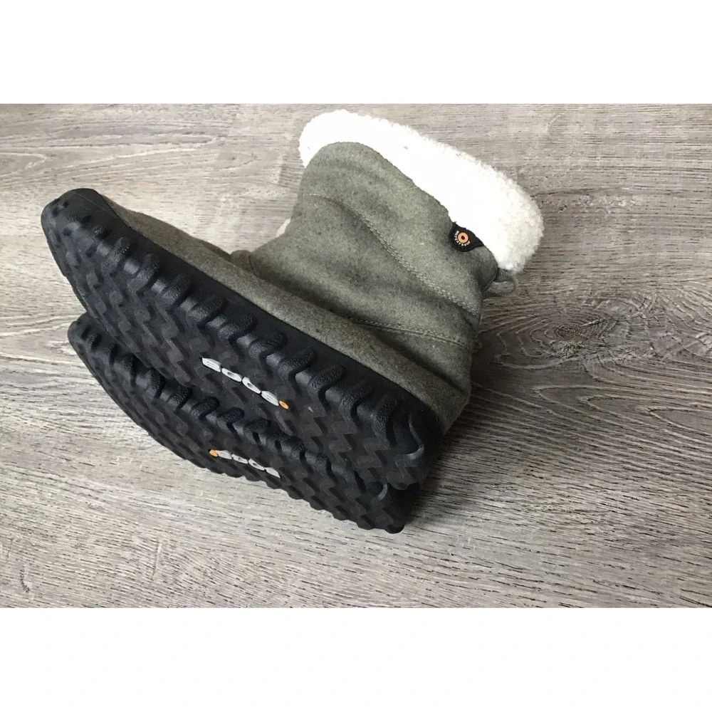 BOGS Women's B Moc II Slipper Dark Green Size 7 Winter Snow Boots